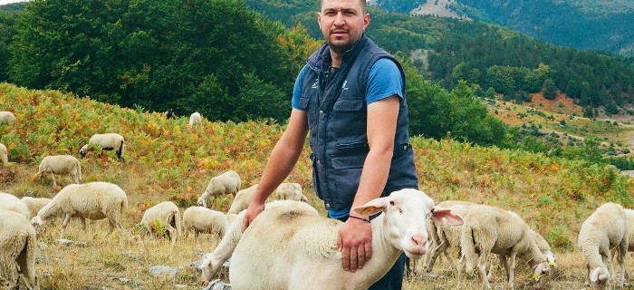 Ο Βασίλης από το Περιβόλι μιλάει βλάχικα